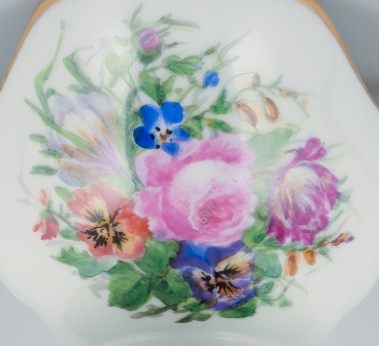 Bing & Grøndahl, a hand-painted sauceboat and bowl decorated with polychrome flowers. - 7