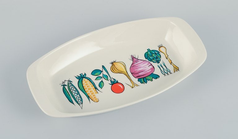 Villeroy & Boch, Luxembourg, three pieces of "Primabella" stoneware, including two dishes and a - 6