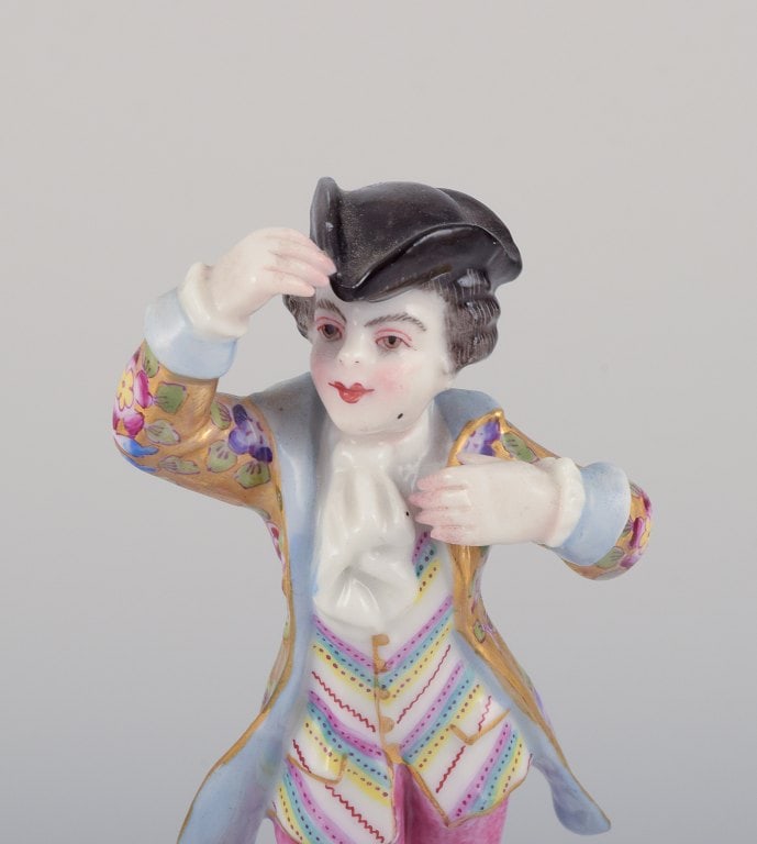 Meissen, Germany, porcelain figurine of a young man in elegant attire. Hand-painted in polychrome - 7