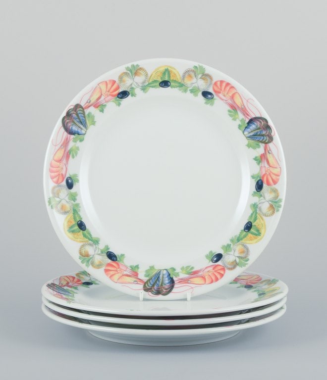 Pillivuyt, France, a set of four large dinner plates in porcelain with seafood motif. - 2