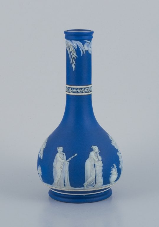 Adams, England, vase in biscuit porcelain. Classic scenes. - 2
