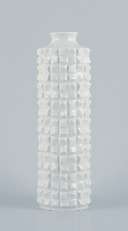 Hans Merz for Meissen, large porcelain vase in a modern design with geometric pattern and white - 3