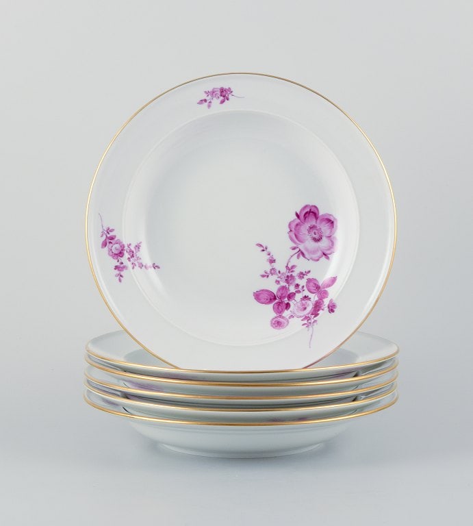 Meissen, a set of six deep porcelain plates hand-painted with flower motifs in purple. Gold - 2