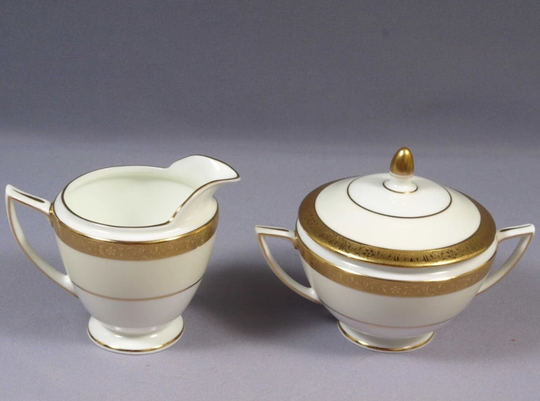 MINTON WESTMINSTER K154 GOLD Encrusted Creamer Milk Jug Covered Sugar Bowl SET: This is a gorgeous Covered Sugar Bowl and Creamer/Milk Jug Set by Minton - Made in England. The set is in the gorgeous Westminster pattern. It has gold encrusted band at the rim. It is properly marked
