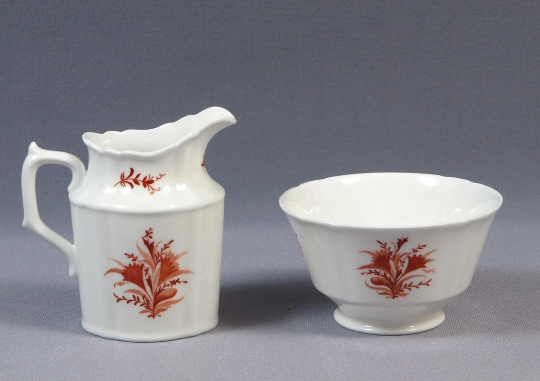 Royal Crown Derby RED Rust Flowers X463 Cream Milk Creamer Jug Sugar bowl Rare: This is a beautiful, Bone china set of Creamer/Milk jug and open sugar bowl. It was made by Royal Crown Derby in their X463 pattern. The pattern is very beautiful with red flowers. The set is properly