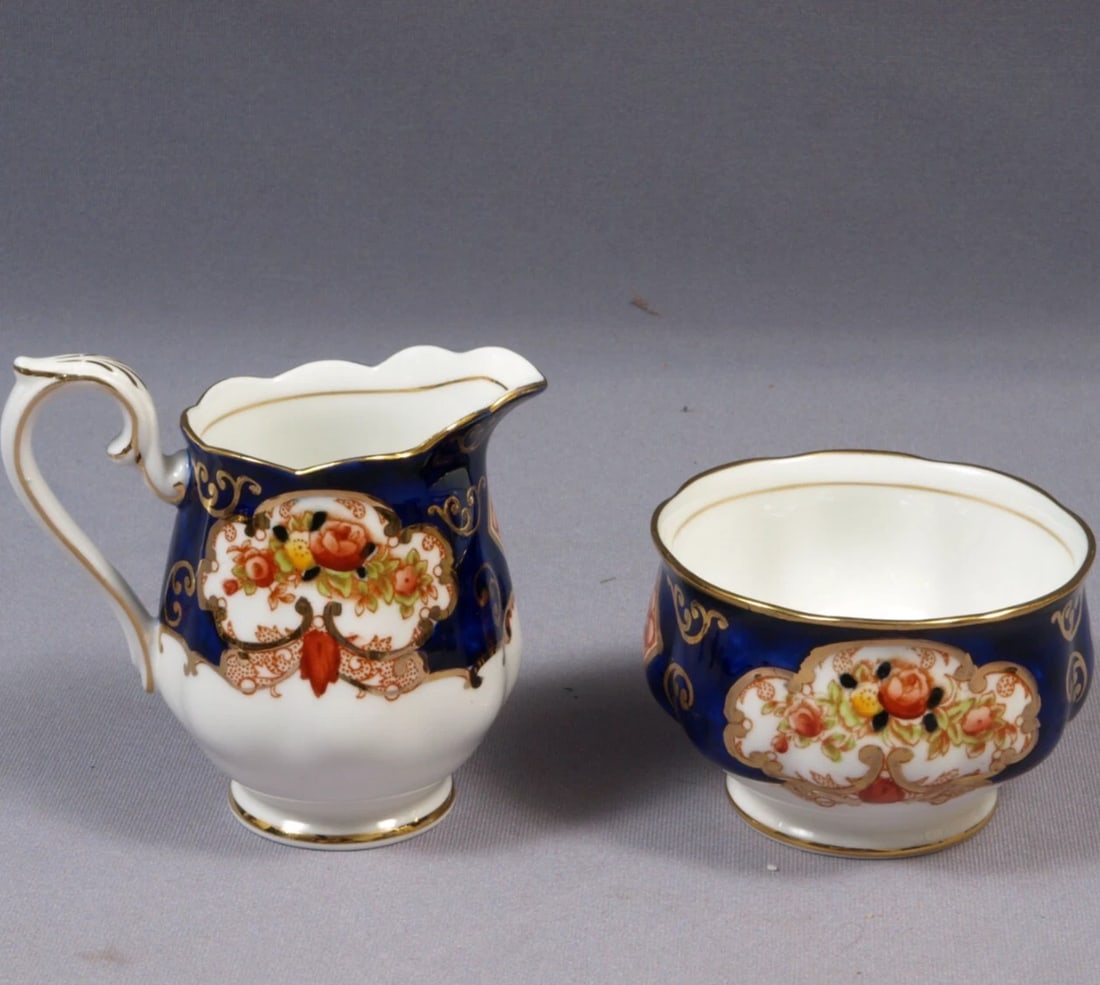 Royal Albert Crown China Heirloom IMARI Open Serving Sugar Bowl COBALT (1 of 4)