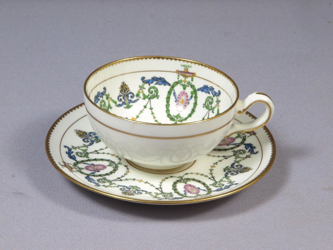 Antique Minton Adam H2581 Cofee Tea Cup Saucer Smaller Neoclassical 1913: This is a beautiful and timeless Coffee/Tea Cup and Saucer Set from the famous neoclassical collection by Minton - Made in England. It is in the original Adam Style pattern H2581 that is made in the l