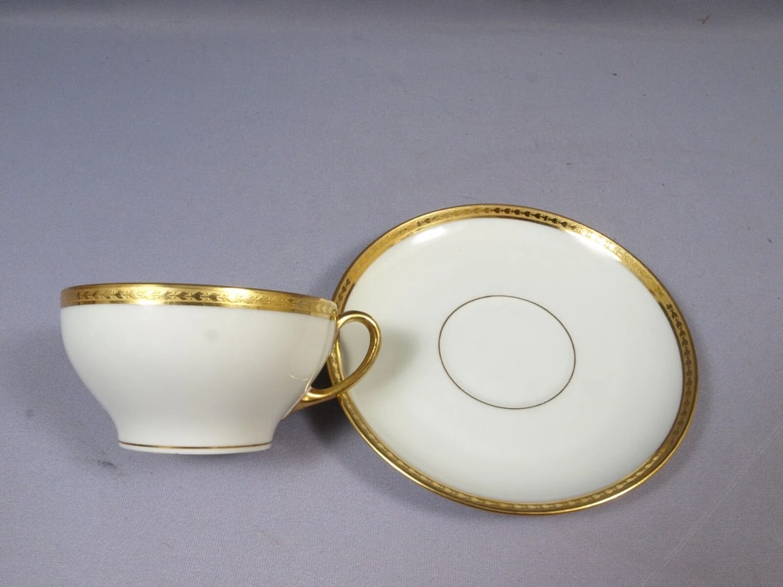 Limoges Elite Bawo & Dotter BWD25 Laurel Leaf Coffee Tea Cup Saucer Set France (1 of 5)