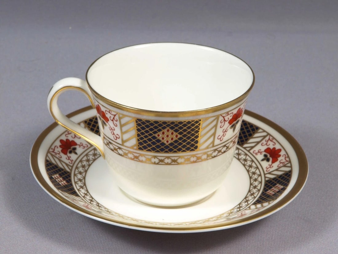 ROYAL CROWN DERBY BORDER Imari Coffee Tea Cup Saucer Set Cobalt England (1 of 5)