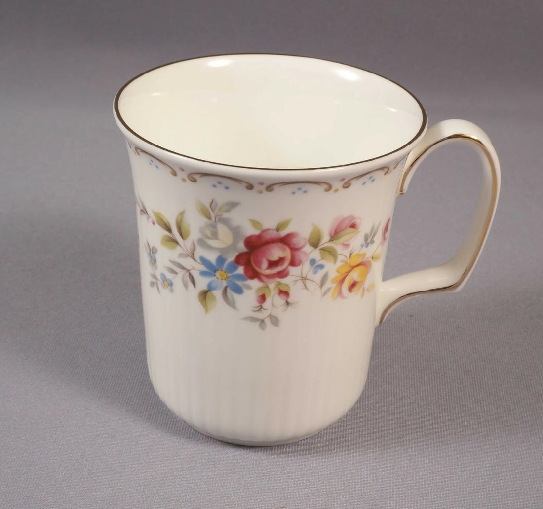 Royal Albert JUBILEE ROSE TALL COFFEE TEA MUG Classy Gold White Blue (1 of 3)