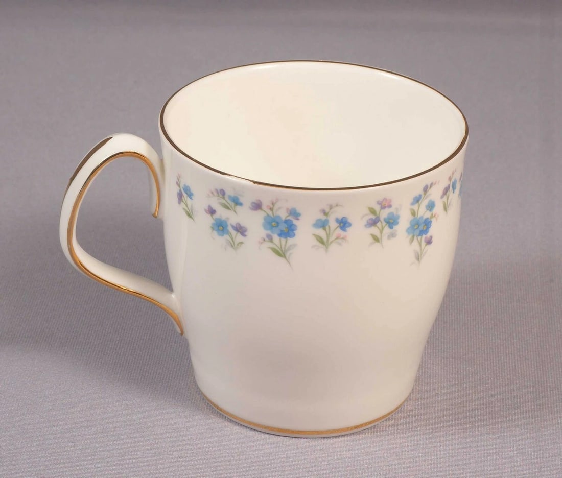 Royal Albert Memory Line COFFEE TEA MUG Classy Gold White Blue Smooth (1 of 3)