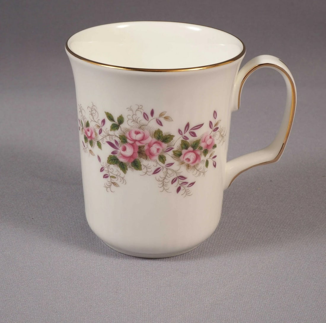Royal Albert Lavender Rose ALL COFFEE TEA MUG Vintage England (1 of 3)