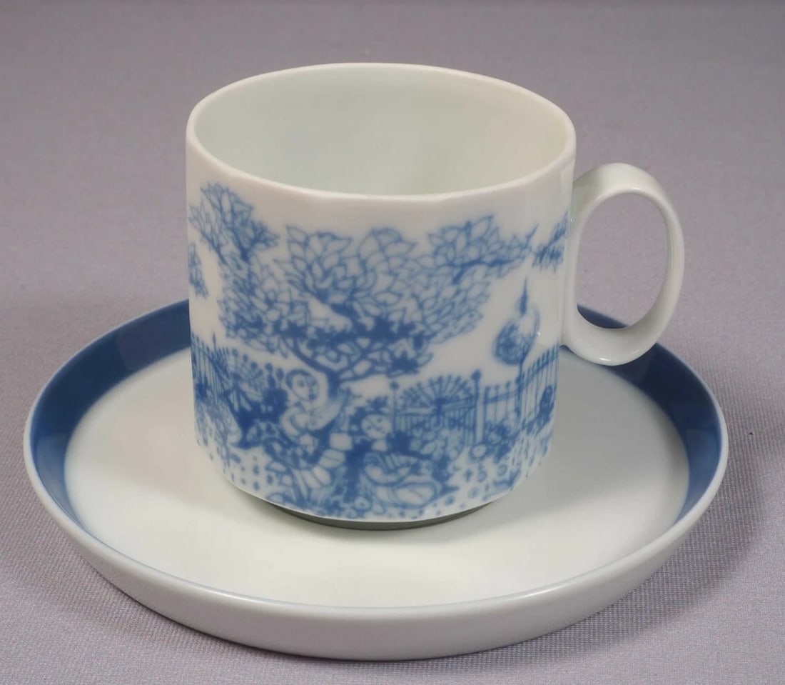 ROSENTHAL SERENADE TAPIO WIRKKALA Blue Garden Coffee Tea Cup Saucer (1 of 4)
