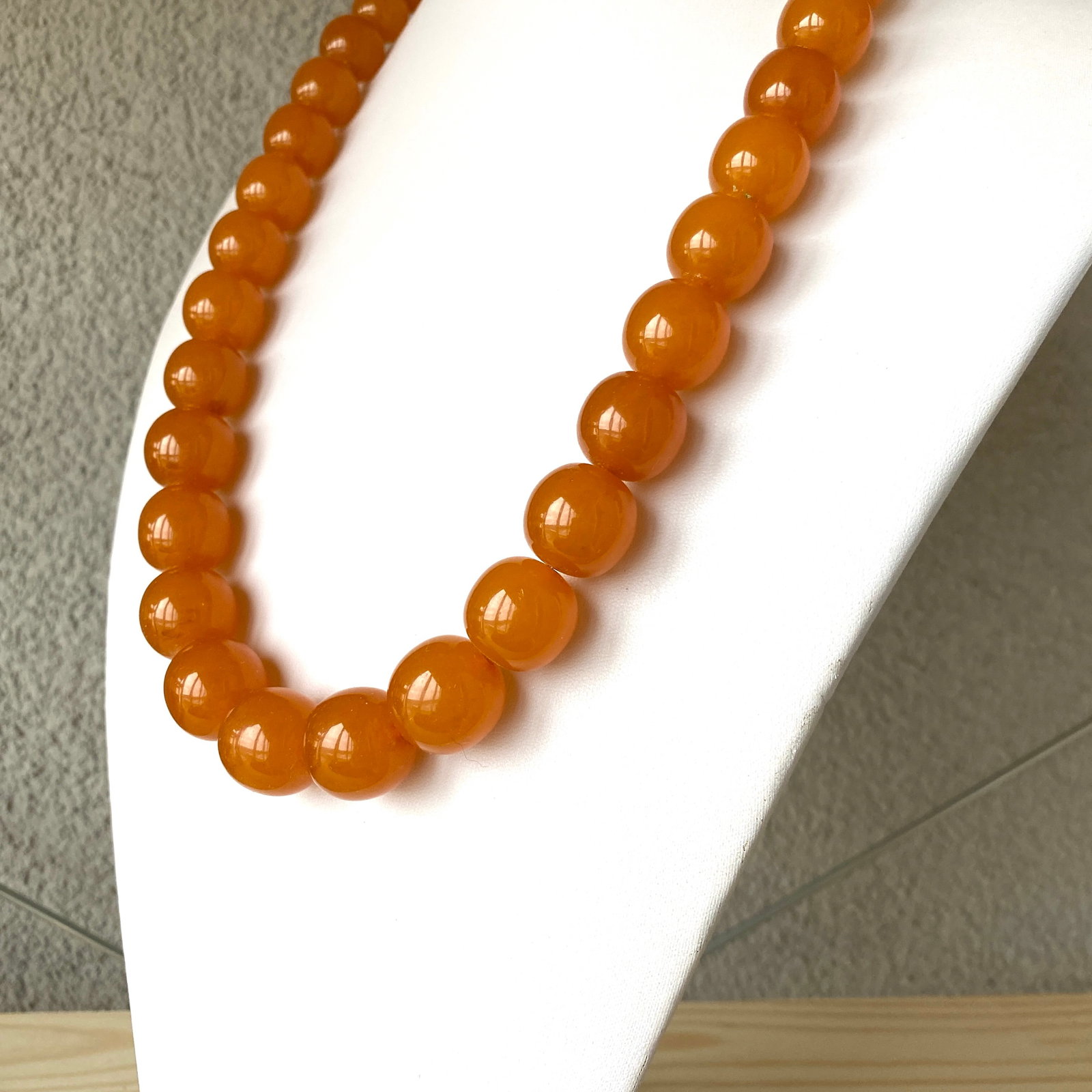 Stunning Amber Necklace made from Round Amber beads - 8