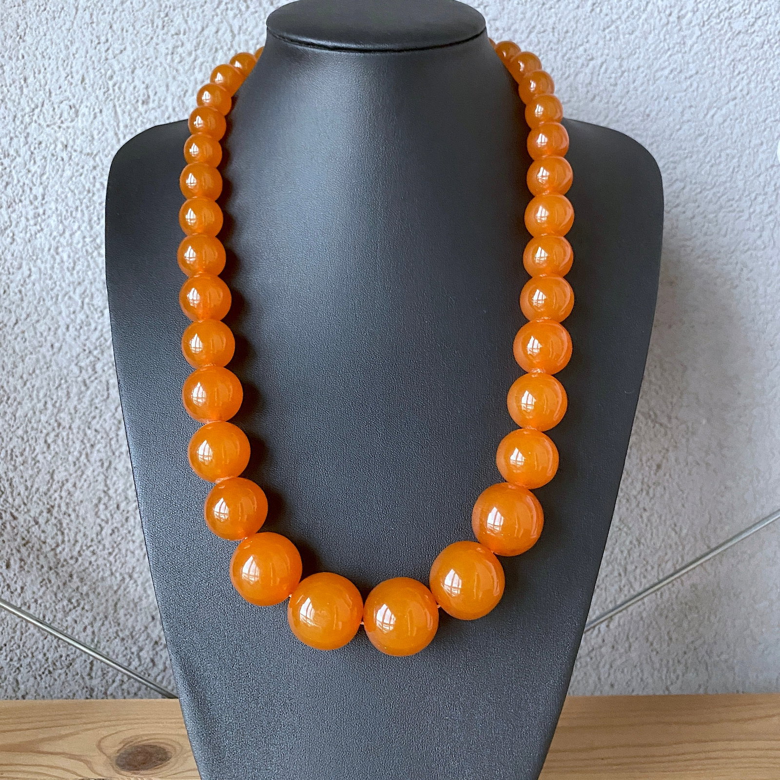 Antique Amber Necklace made from Round Amber beads: Title: Antique Amber Necklace made from Round Amber beads Metal: None Gemstone: Amber Weight: 117.5 g Size: Size: 630 x 24 x 24 mm Size: 24.803 x 0.945 x 0.945 inches Bead size: From 24 to 12 mm Bead