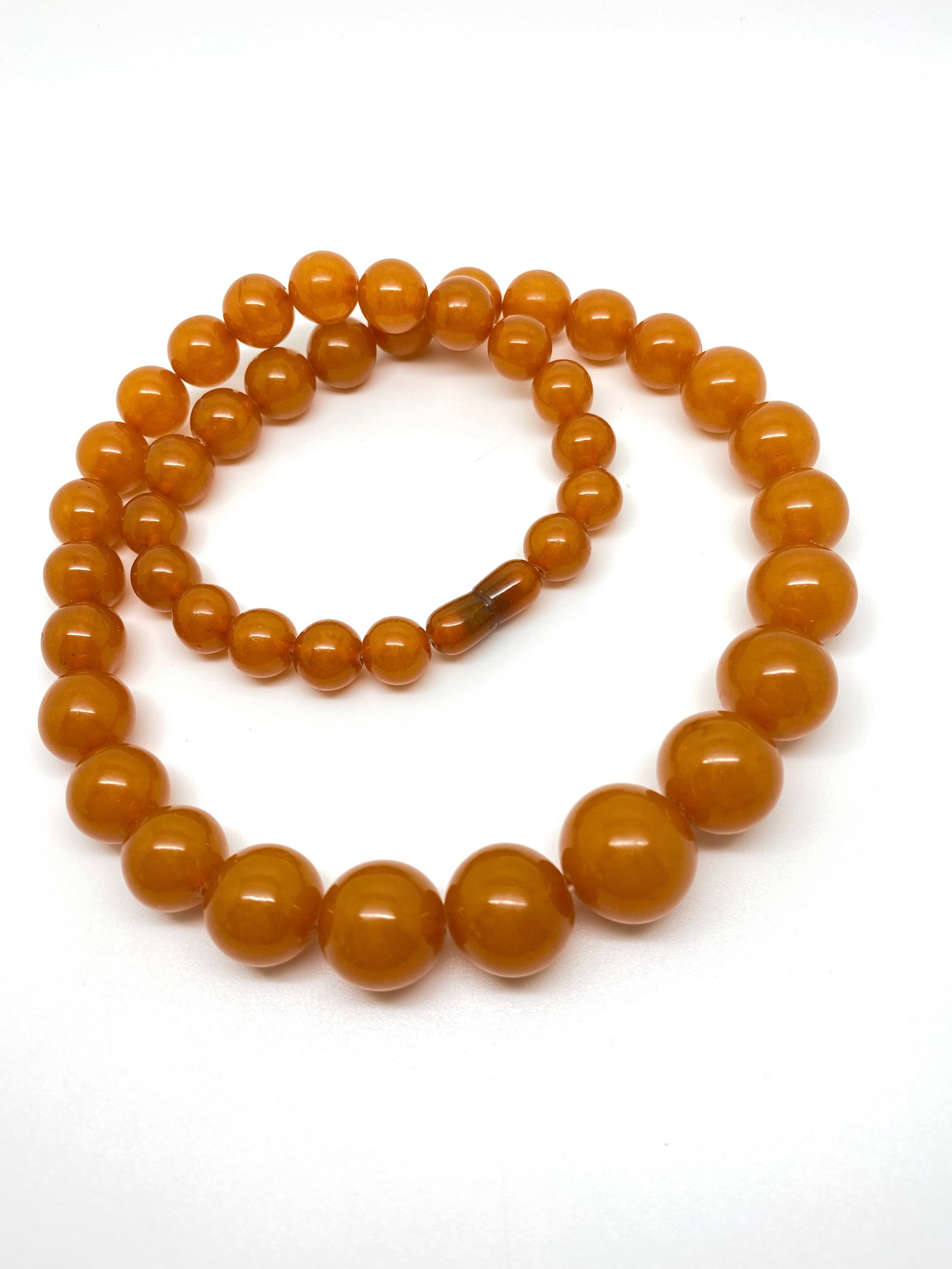 Impressive Vintage Amber Necklace made from Round Amber beads - 6