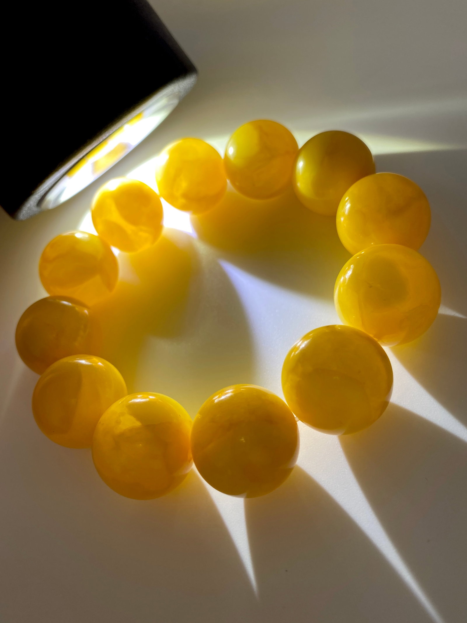 Astonishing Amber Bracelet made from Round Amber beads - 3