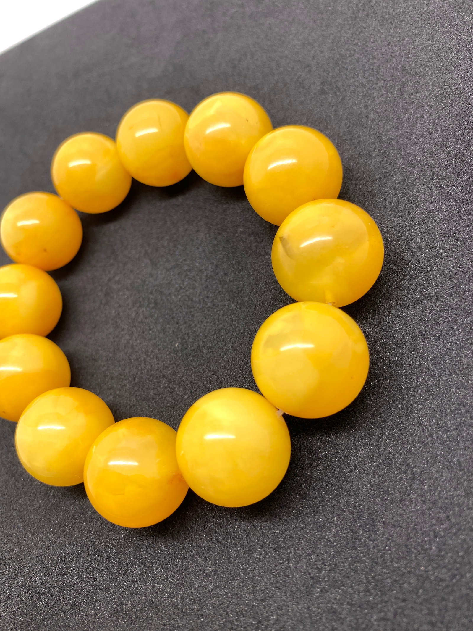 Astonishing Amber Bracelet made from Round Amber beads - 5