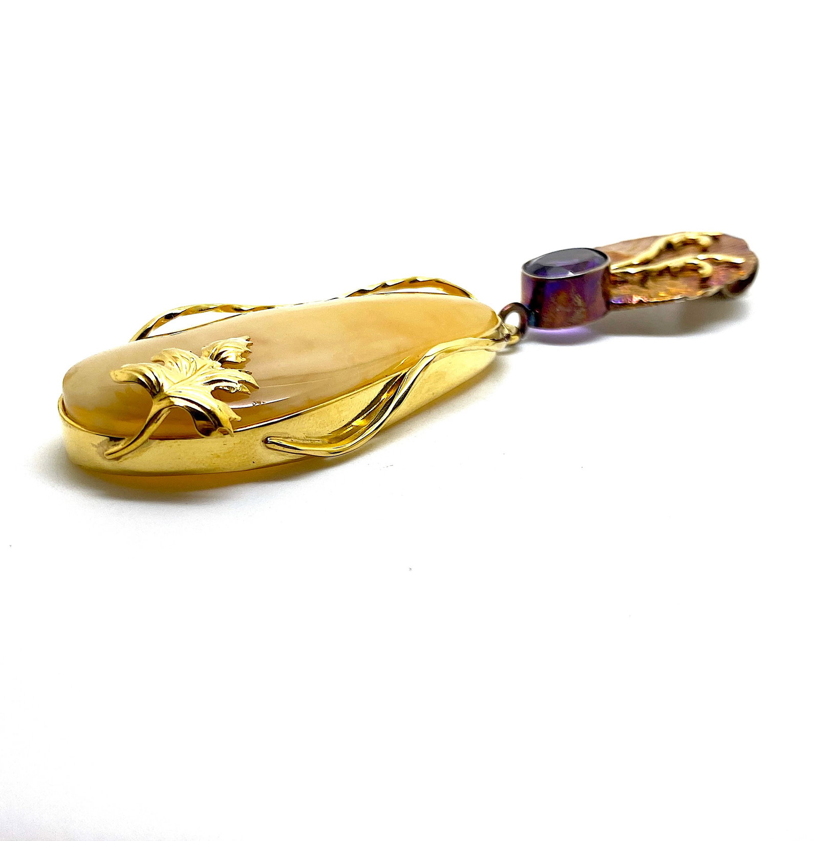 Impressive Vintage Amber Pendant shaped like a Drop - 5