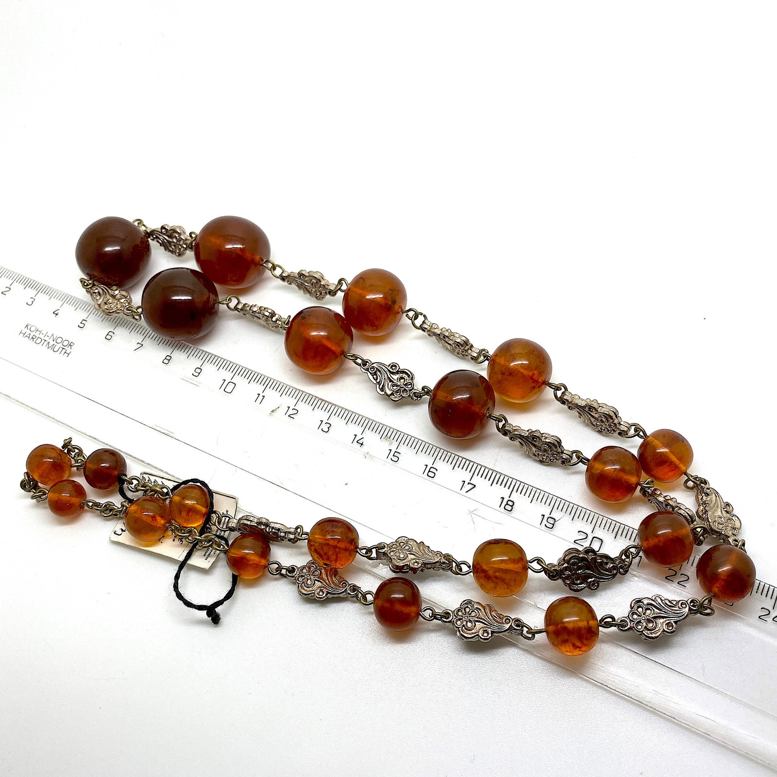 Fascinating Vintage Amber Necklace made from Round Amber beads - 6