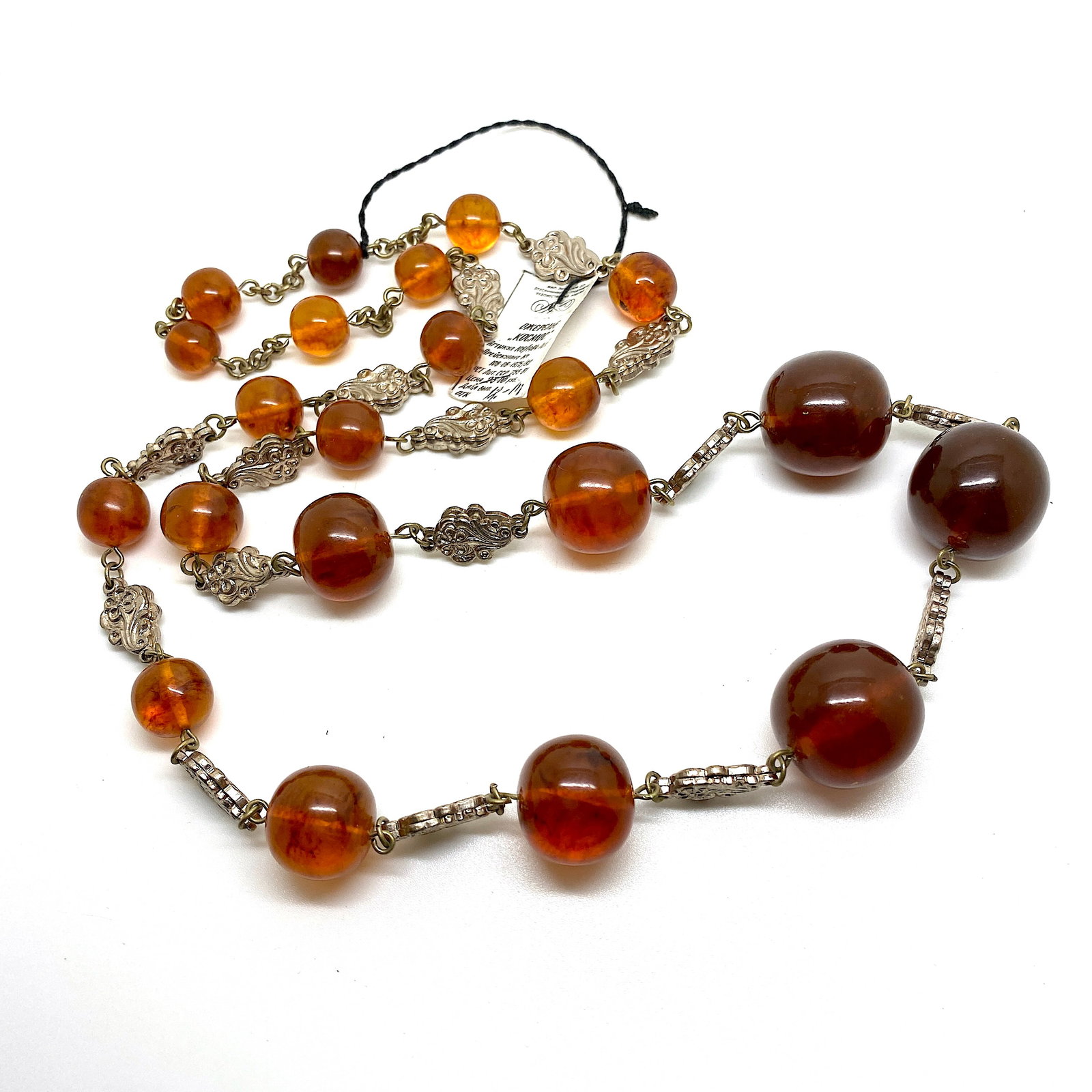 Fascinating Vintage Amber Necklace made from Round Amber beads - 8