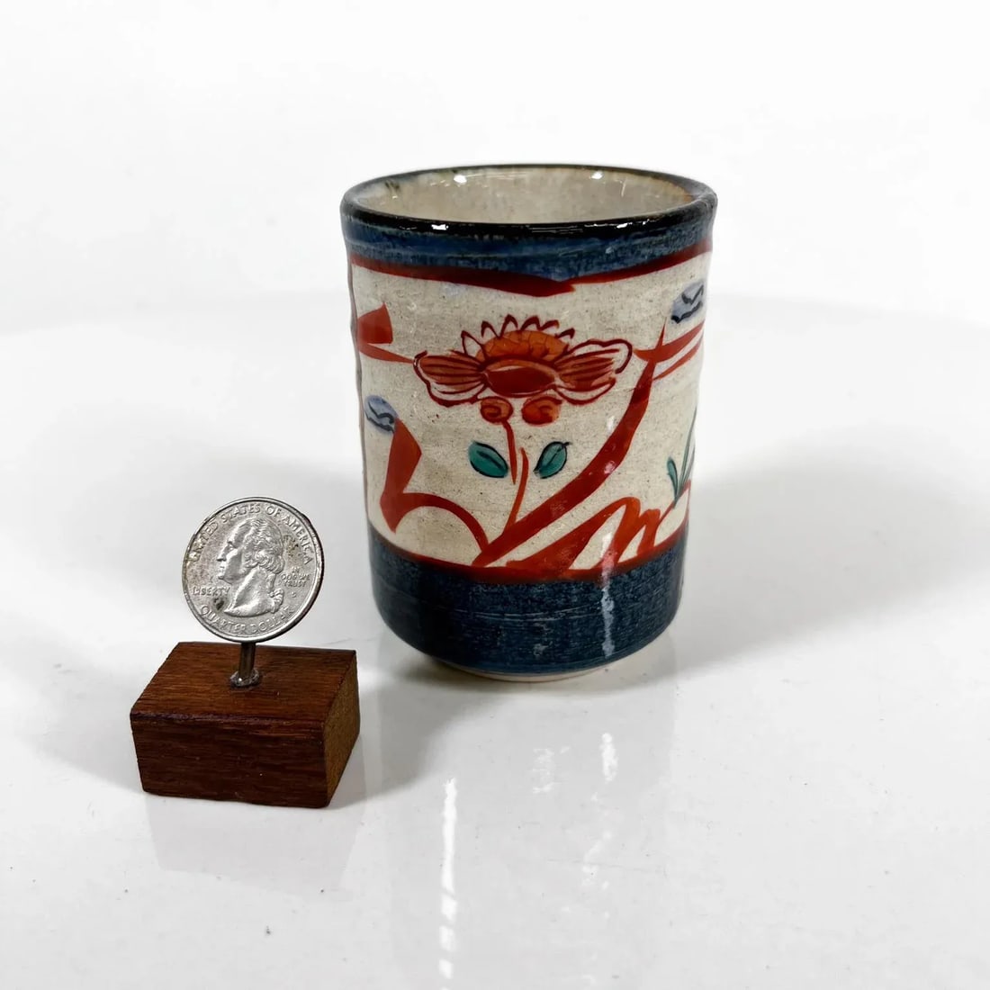 1960s Asian Art Pottery Oriental Flower Cup - 5