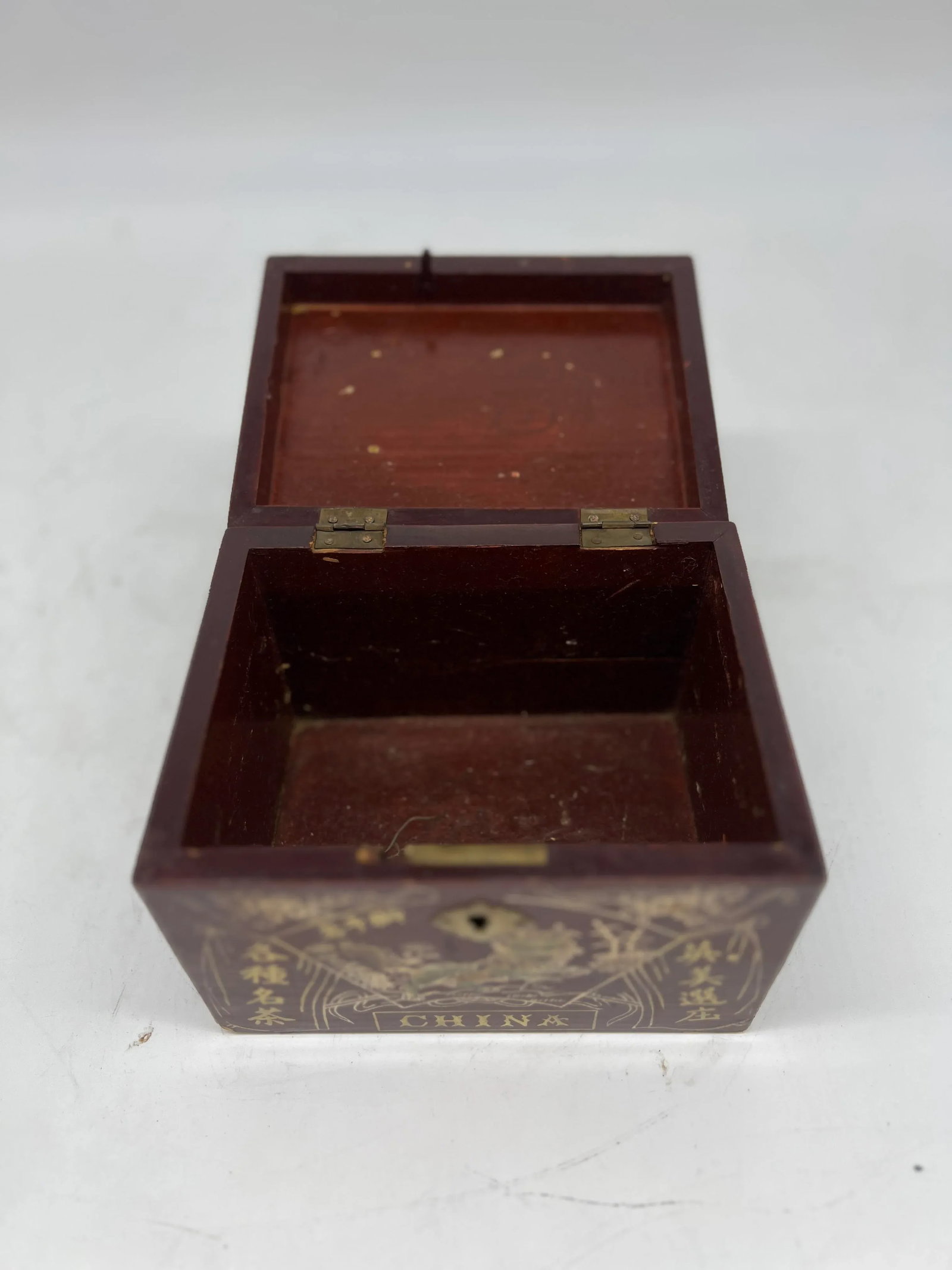 Ying Mee & Co., Antique Chinese Lacquer Tea Caddy or Box - 8