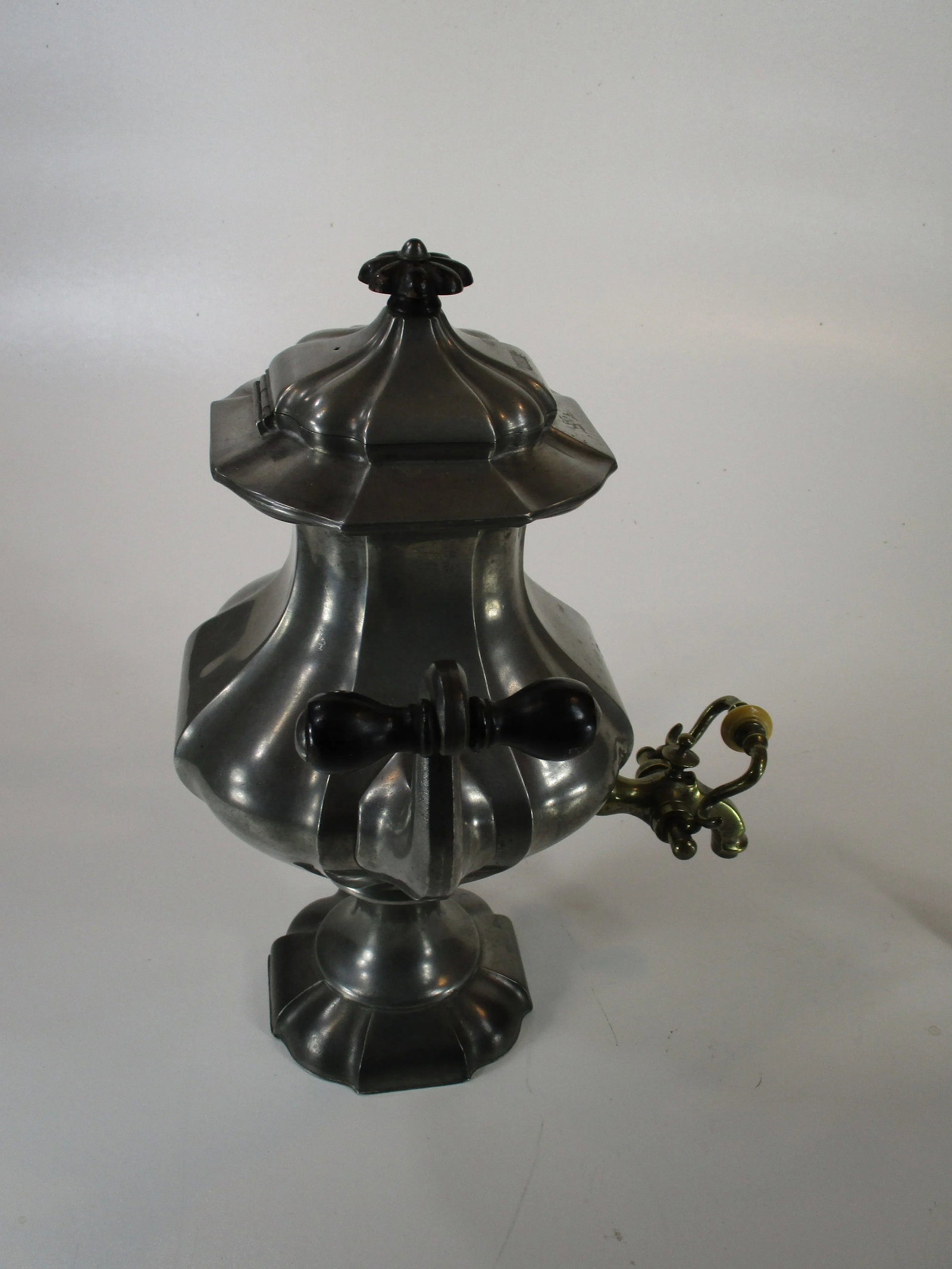 Antique Samovar, Tea Urn, Pewter / Brass English 19th Century James Dixon & Sons, Circa 1843 - 3