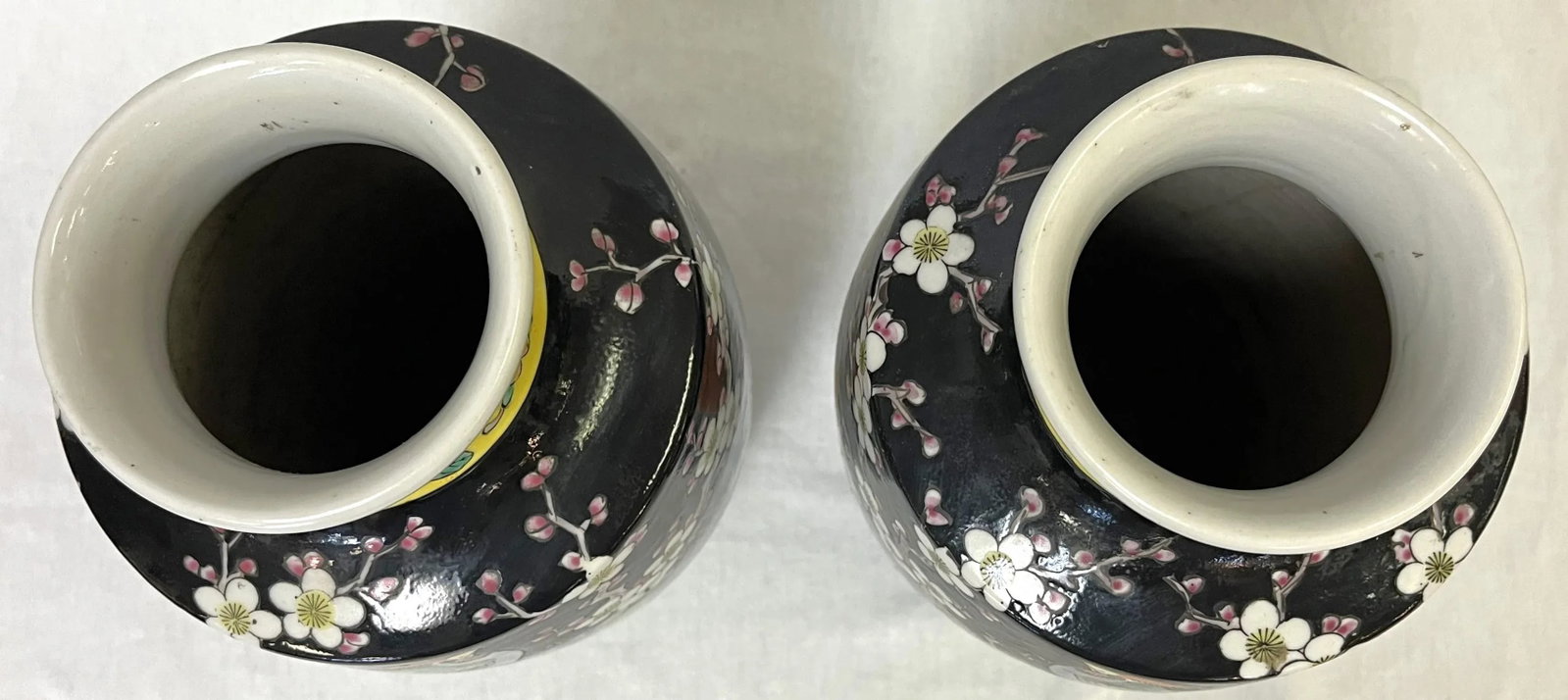Mid Century Chinoiserie Birds With Peonies Hand Painted Porcelain Vases- a Pair - 9