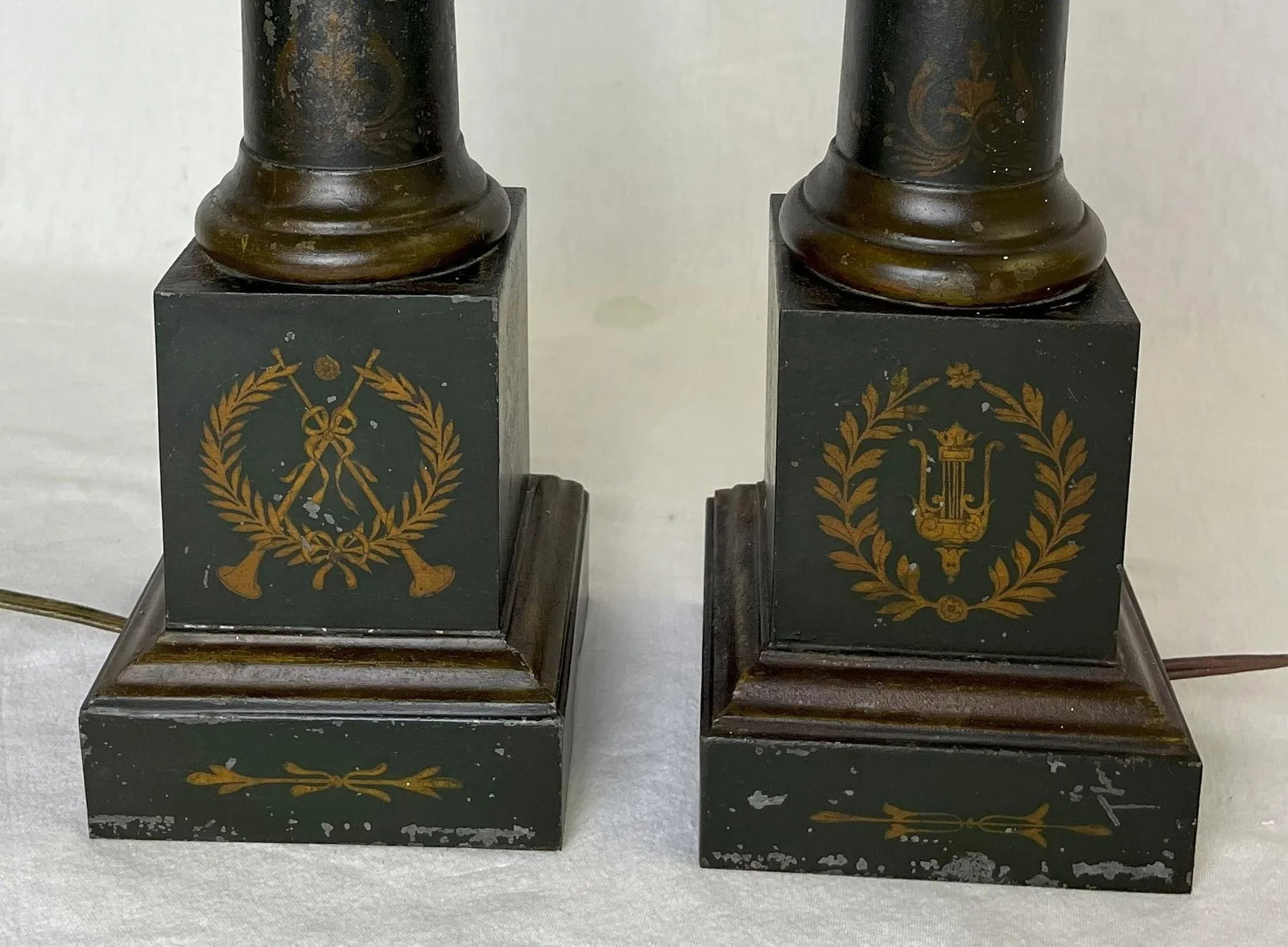 Early 20th Century French Neoclassical Toleware Column Lamps- a Pair - 4