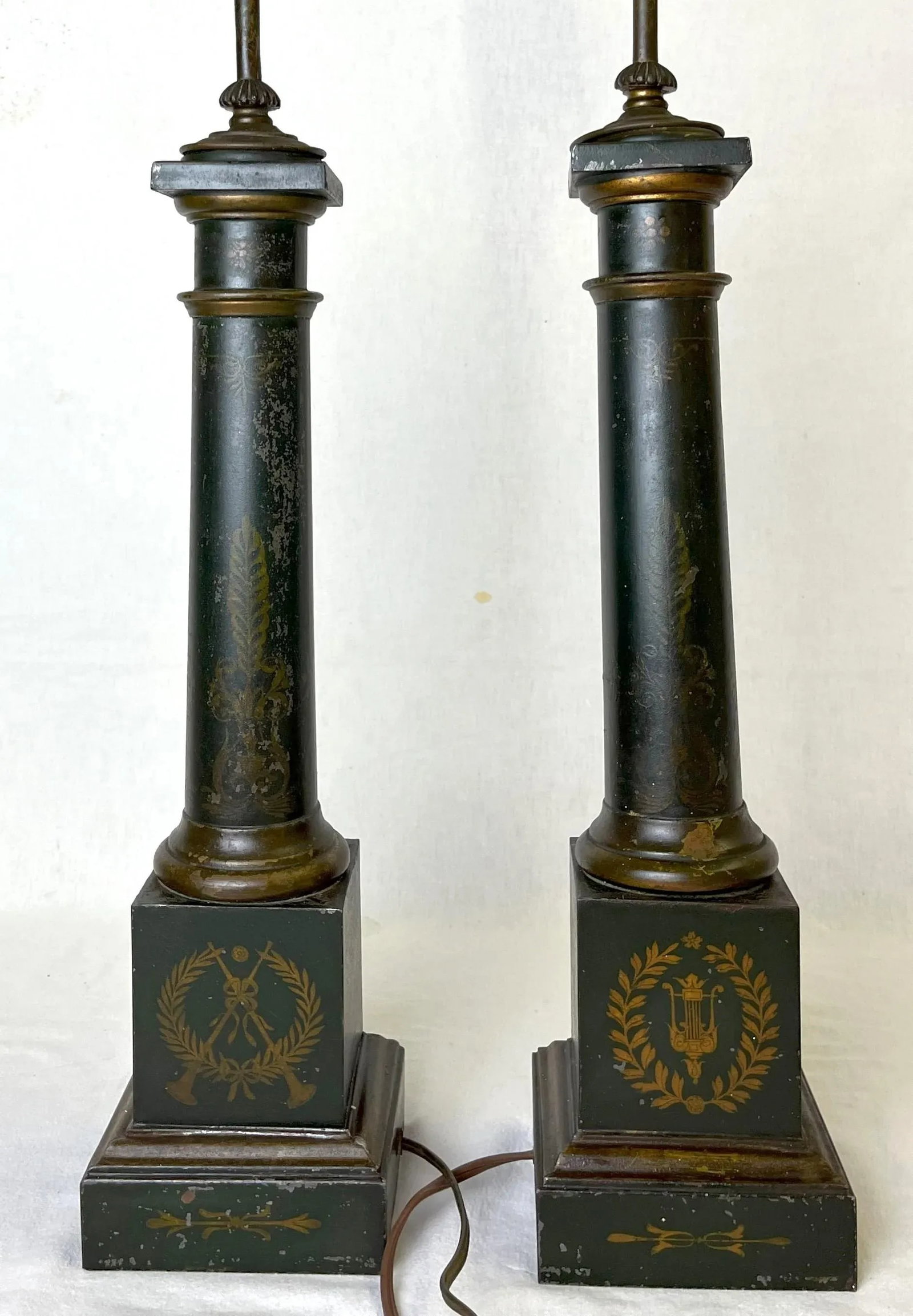 Early 20th Century French Neoclassical Toleware Column Lamps- a Pair - 7