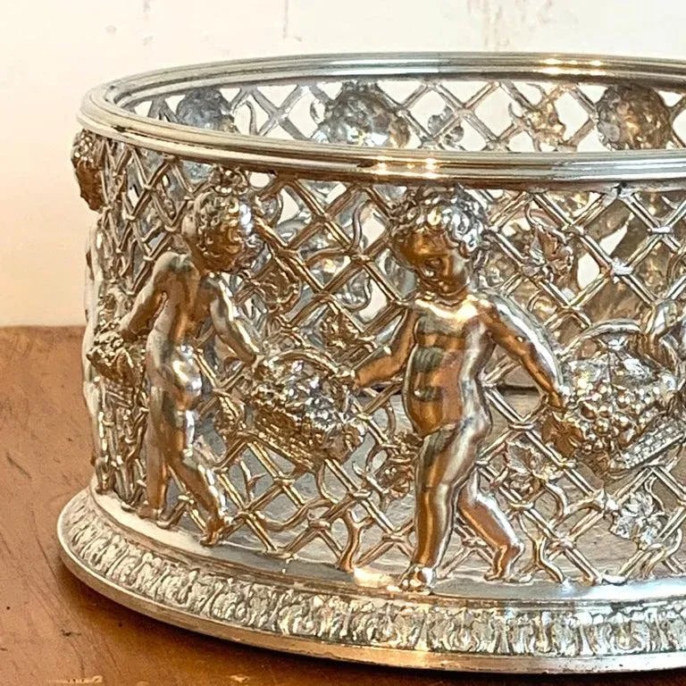 Late 19th Century English Silver Plated Putti Motif Large Wine Coaster, Elkington - 3