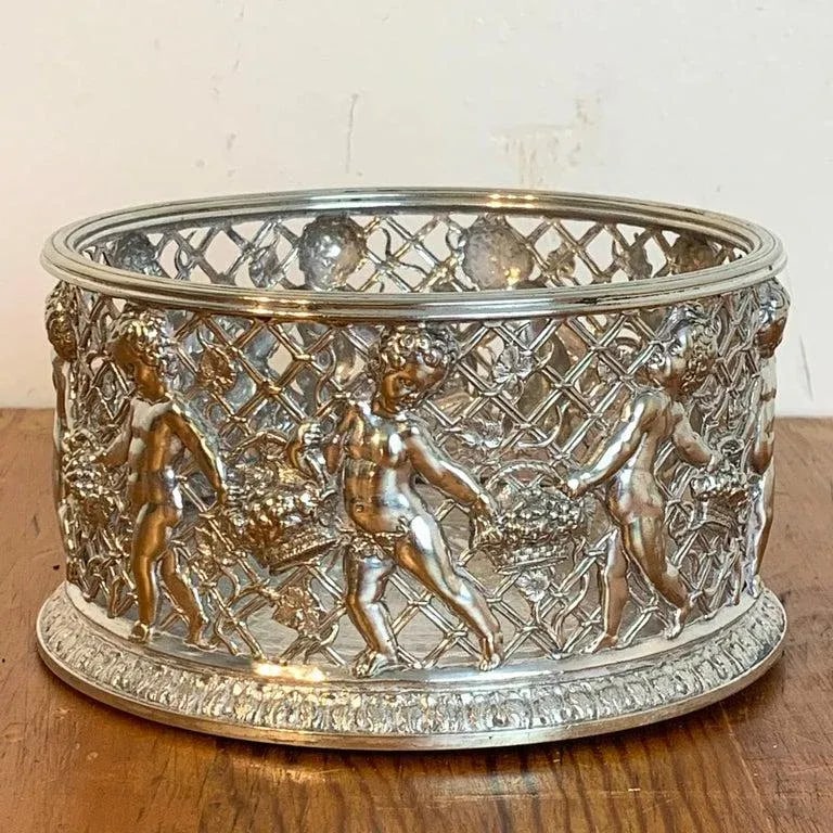 Late 19th Century English Silver Plated Putti Motif Large Wine Coaster, Elkington - 6