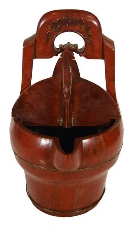 Antique Hand-Carved Red Lacquered Basket With Spout From 19th Century, China - 2