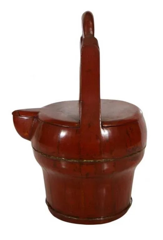 Antique Hand-Carved Red Lacquered Basket With Spout From 19th Century, China - 3