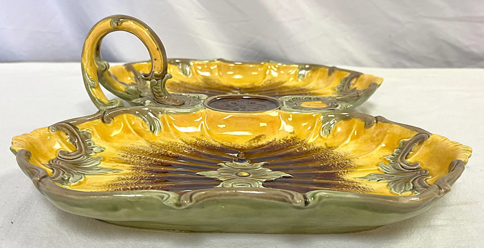 Vintage English Majolica Separated Serving Dish With Handle - 9