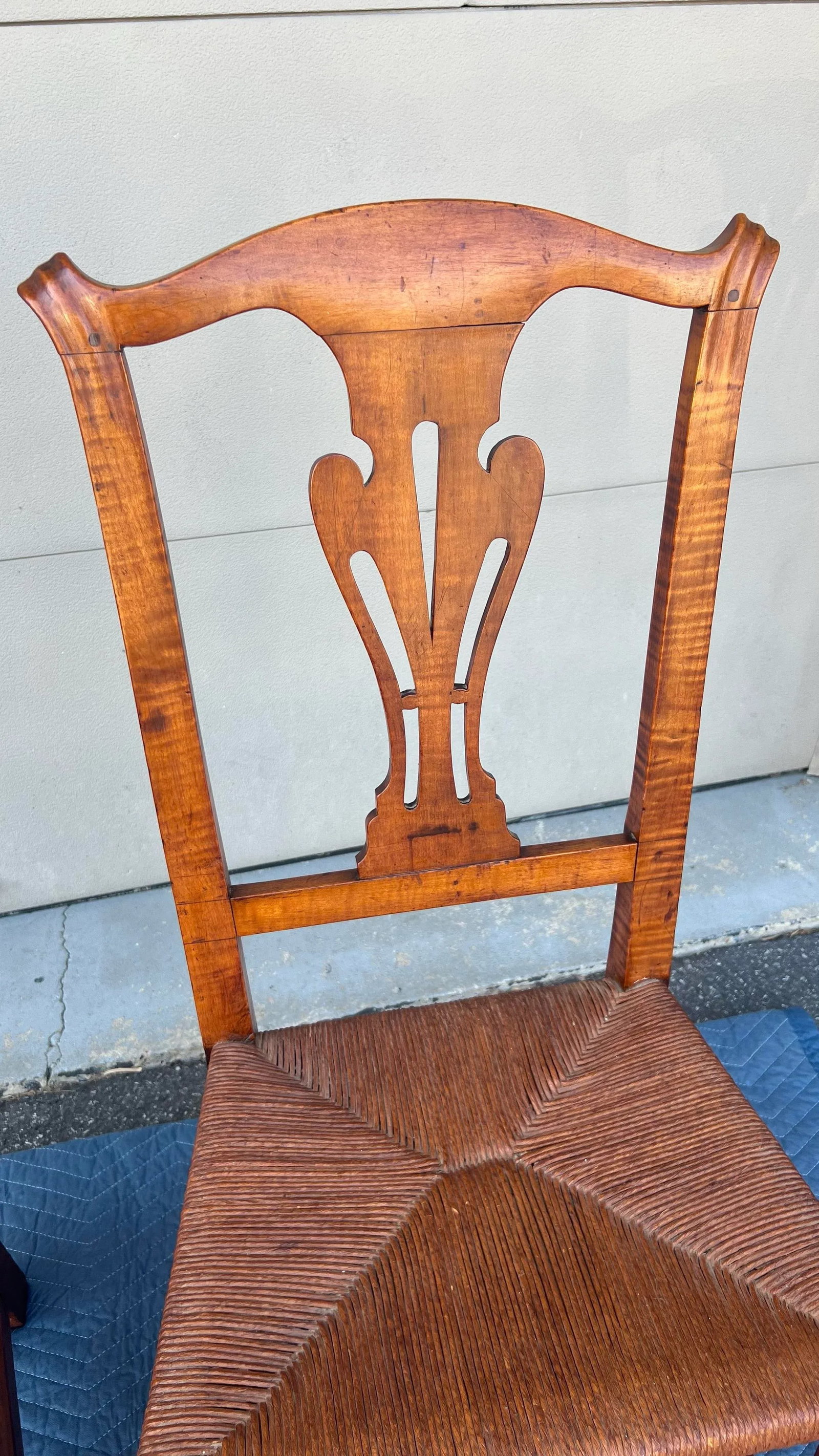A Pair of New England Tiger Maple Chippendale Side Chairs With Rush Seats, Circa 1800 - 4