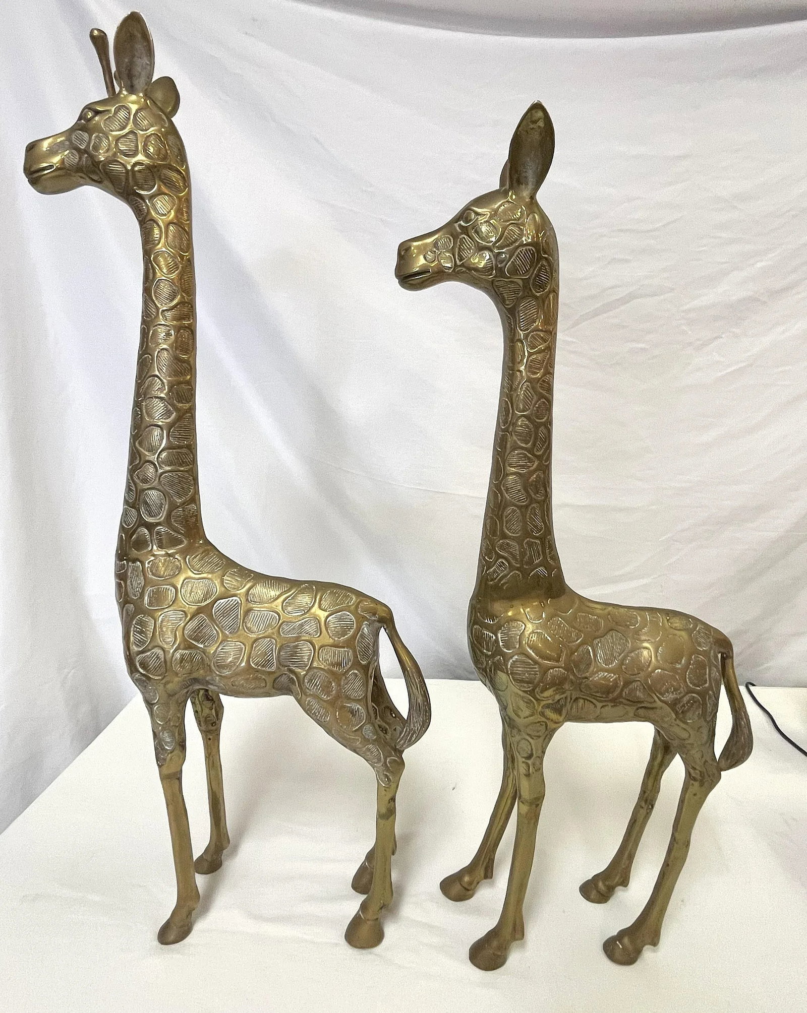 Vintage Hollywood Regency Heavy Brass Giraffe Sculptures Handcrafted in Korea- a Pair - 3