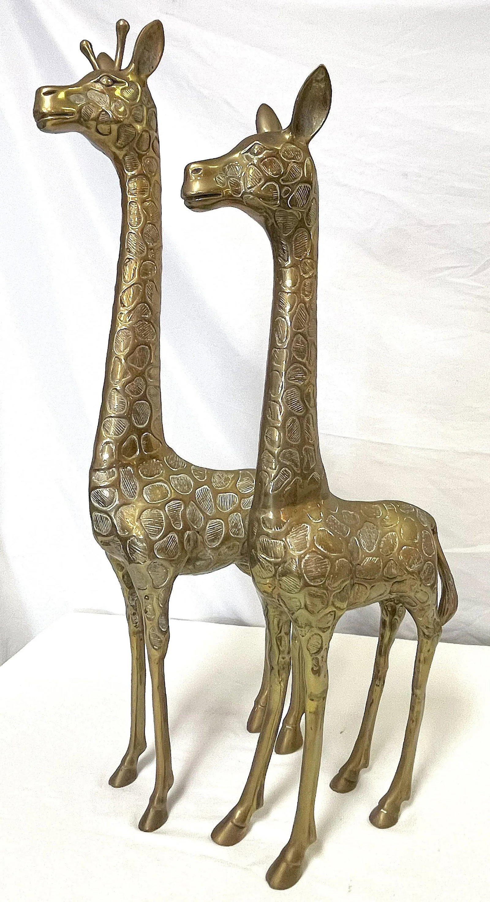 Vintage Hollywood Regency Heavy Brass Giraffe Sculptures Handcrafted in Korea- a Pair - 7