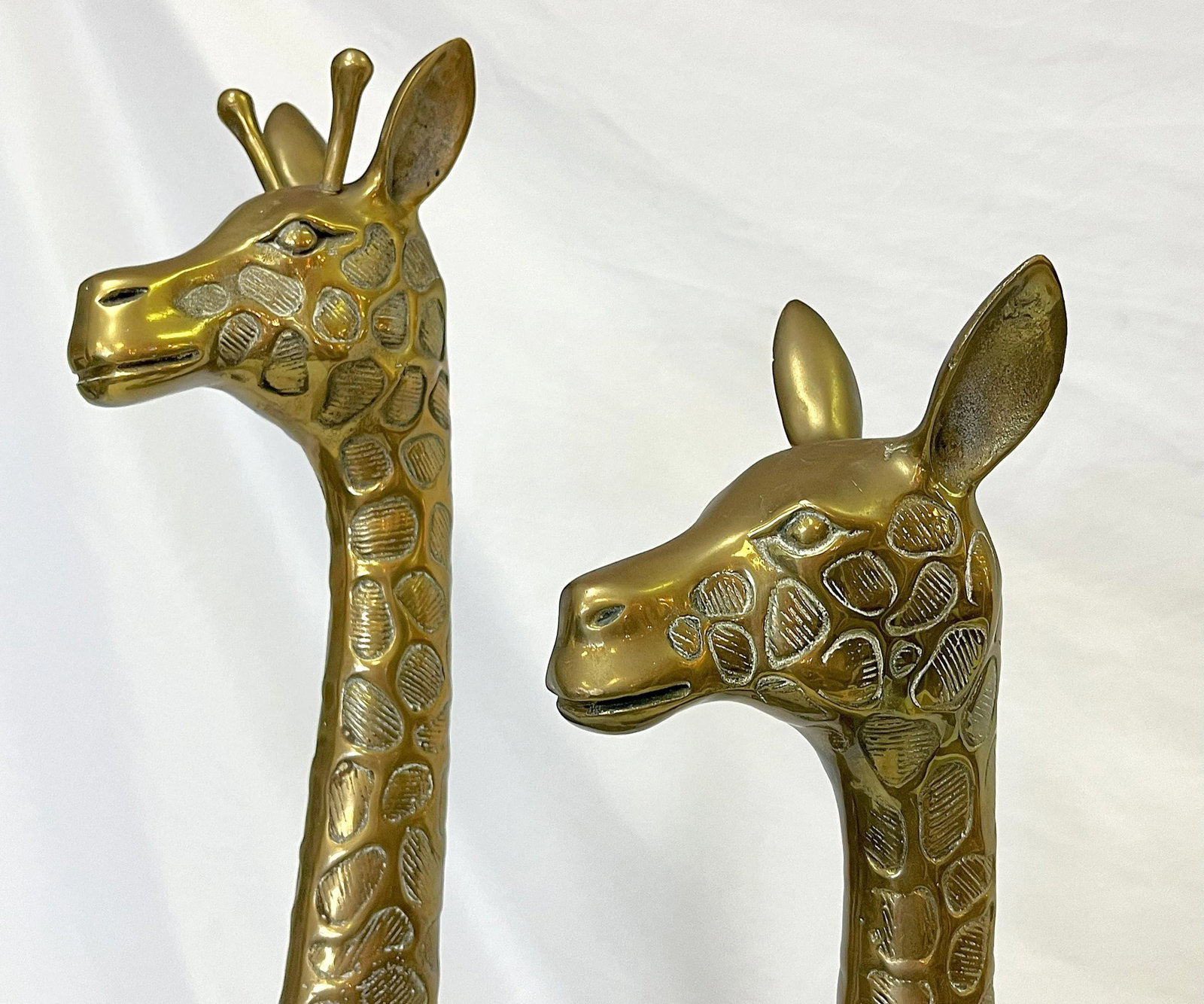 Vintage Hollywood Regency Heavy Brass Giraffe Sculptures Handcrafted in Korea- a Pair - 9