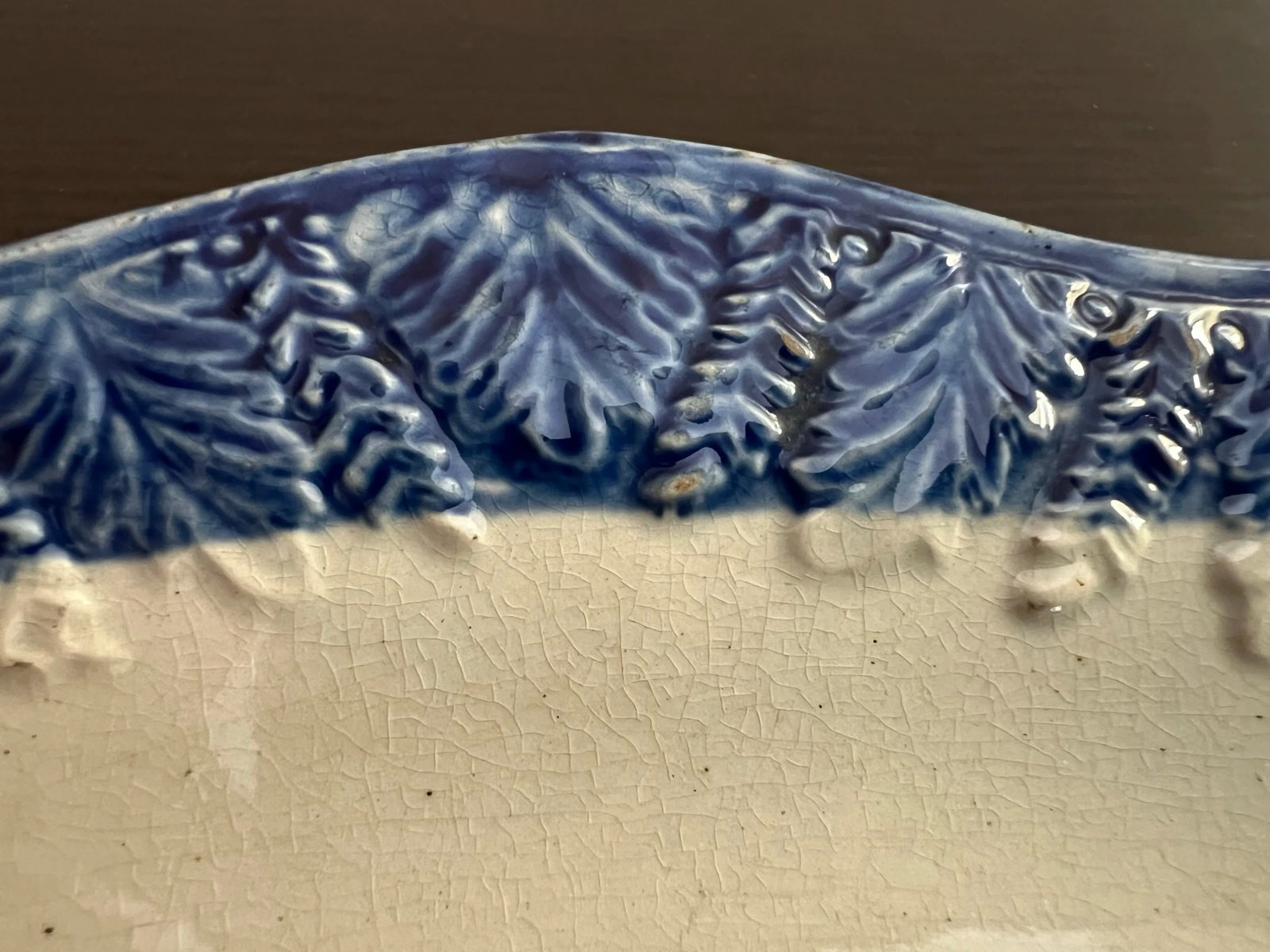 Antique Pearlware Blue Feather Edge Platter, Circa 1820's - 3