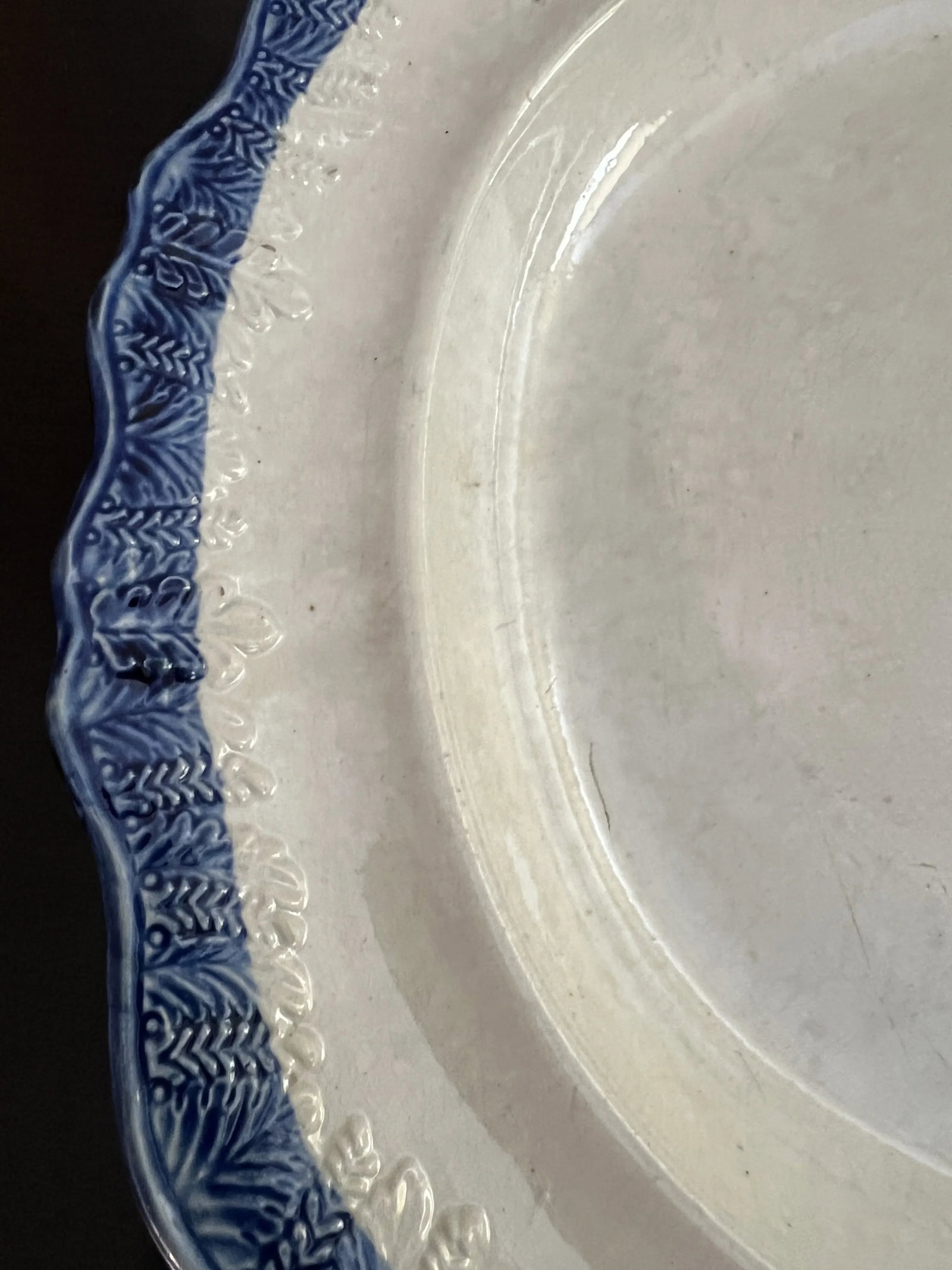 Antique Pearlware Blue Feather Edge Platter, Circa 1820's - 6