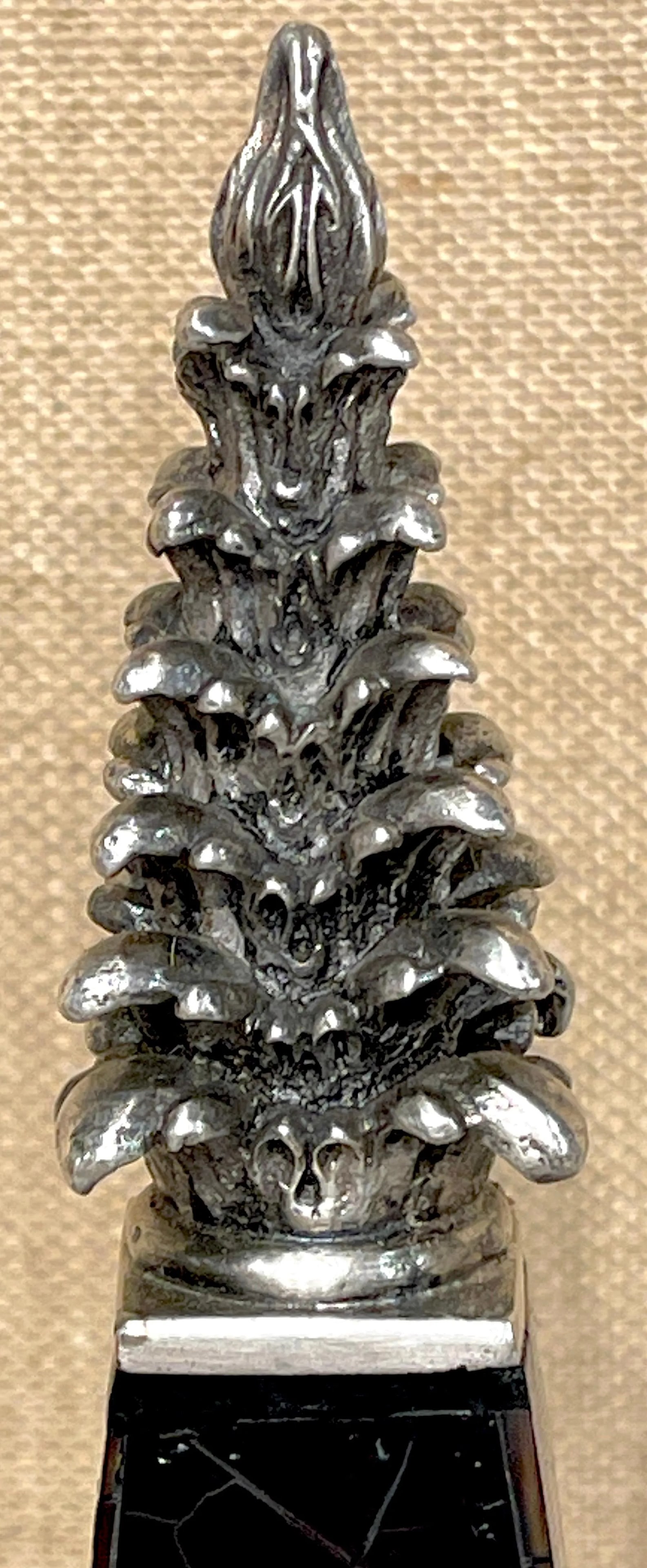 Large Silverplated Bronze & Inlaid Coconut Shell Lion Motif Obelisks - a Pair - 3