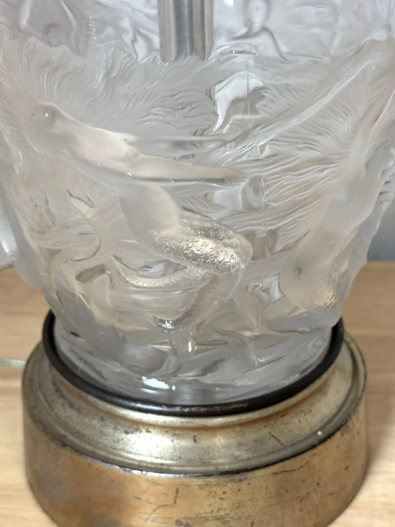 French Art Deco Crystal Lamp 'Mermaids & Dolphin's' by Verlys Glass - 2