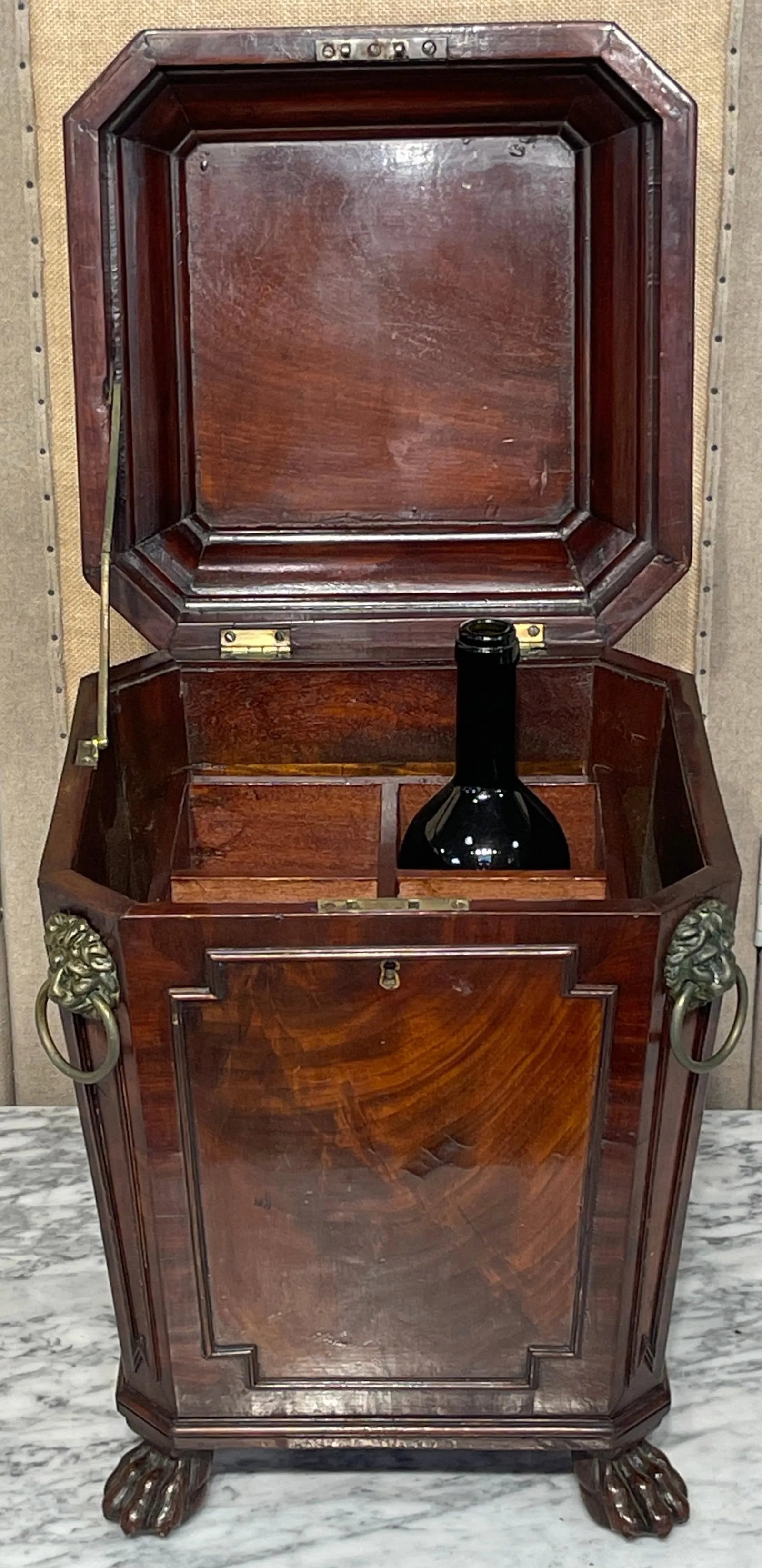 Diminutive Regency Mahogany & Brass Cellarette, Attributed to Gillows & Co. - 9