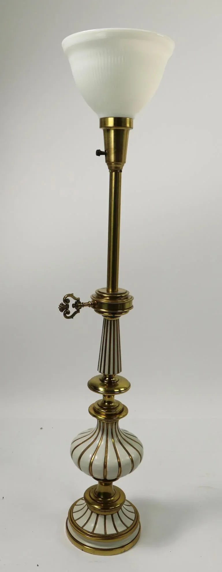 Hollywood Regency Style Table Lamps by Stiffel - a Pair - 7