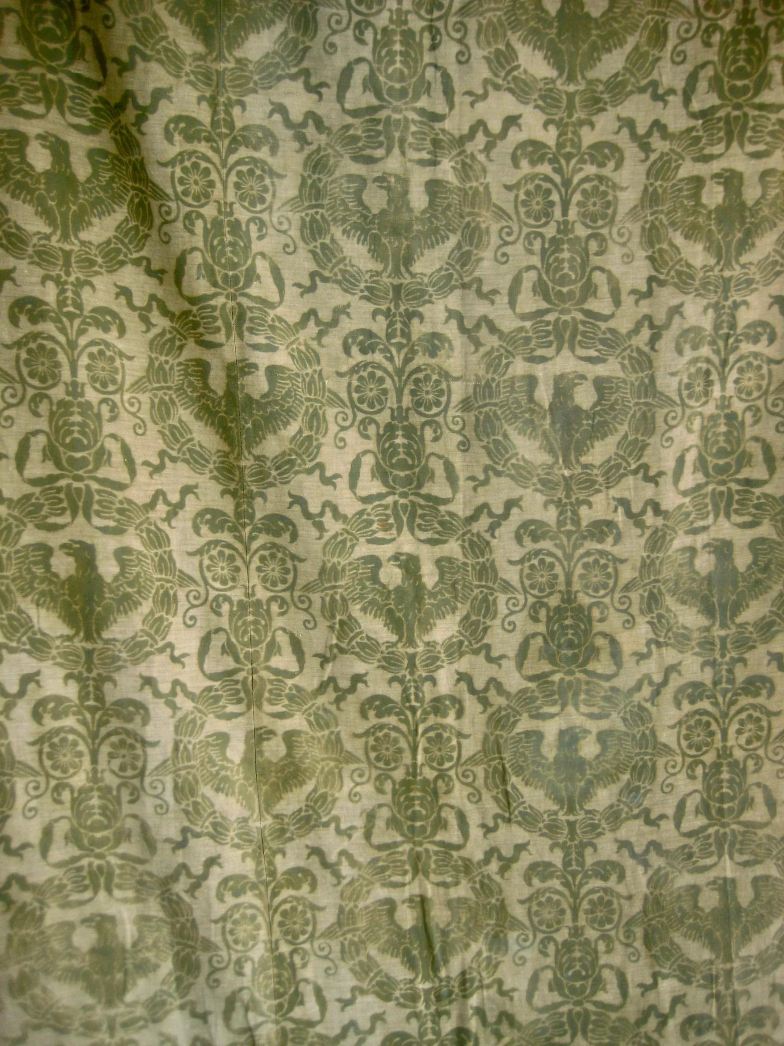 1920s Green Fortuny Aigle in a Laurel Wreath Tablecloth or Table Cover - 2