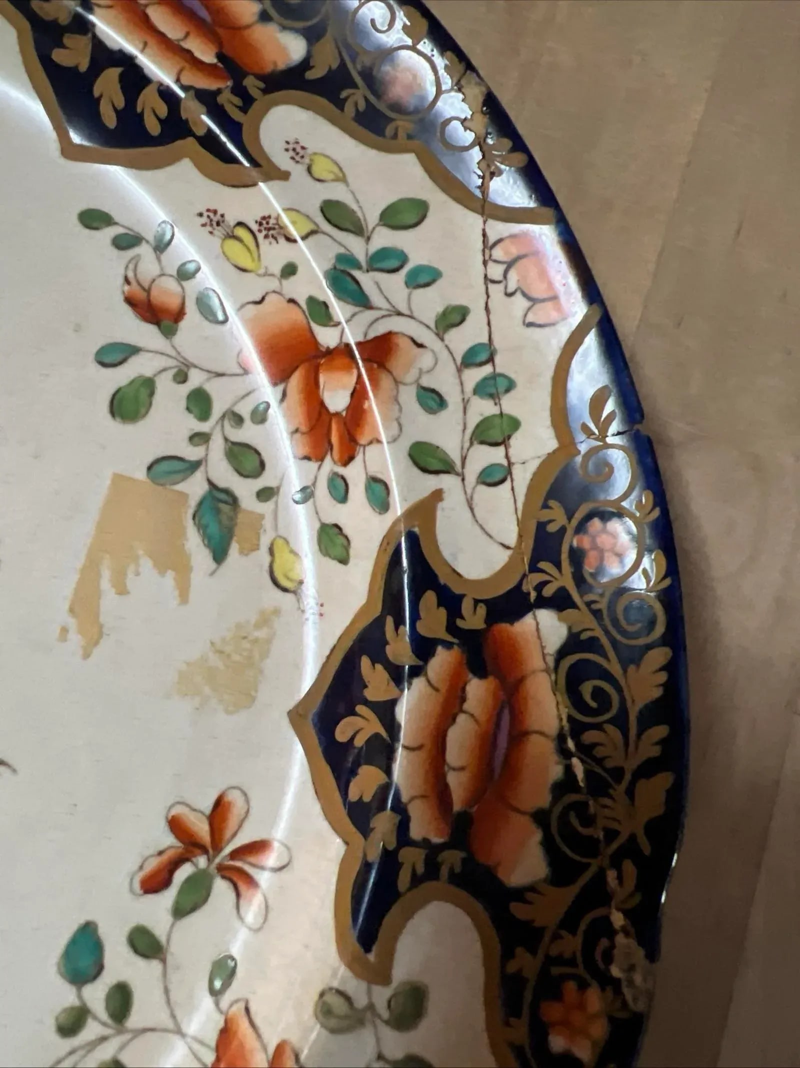 A Fine Pair of Antique Royal Crown Derby Plates, With Staple Repairs, Circa 1820's - 12