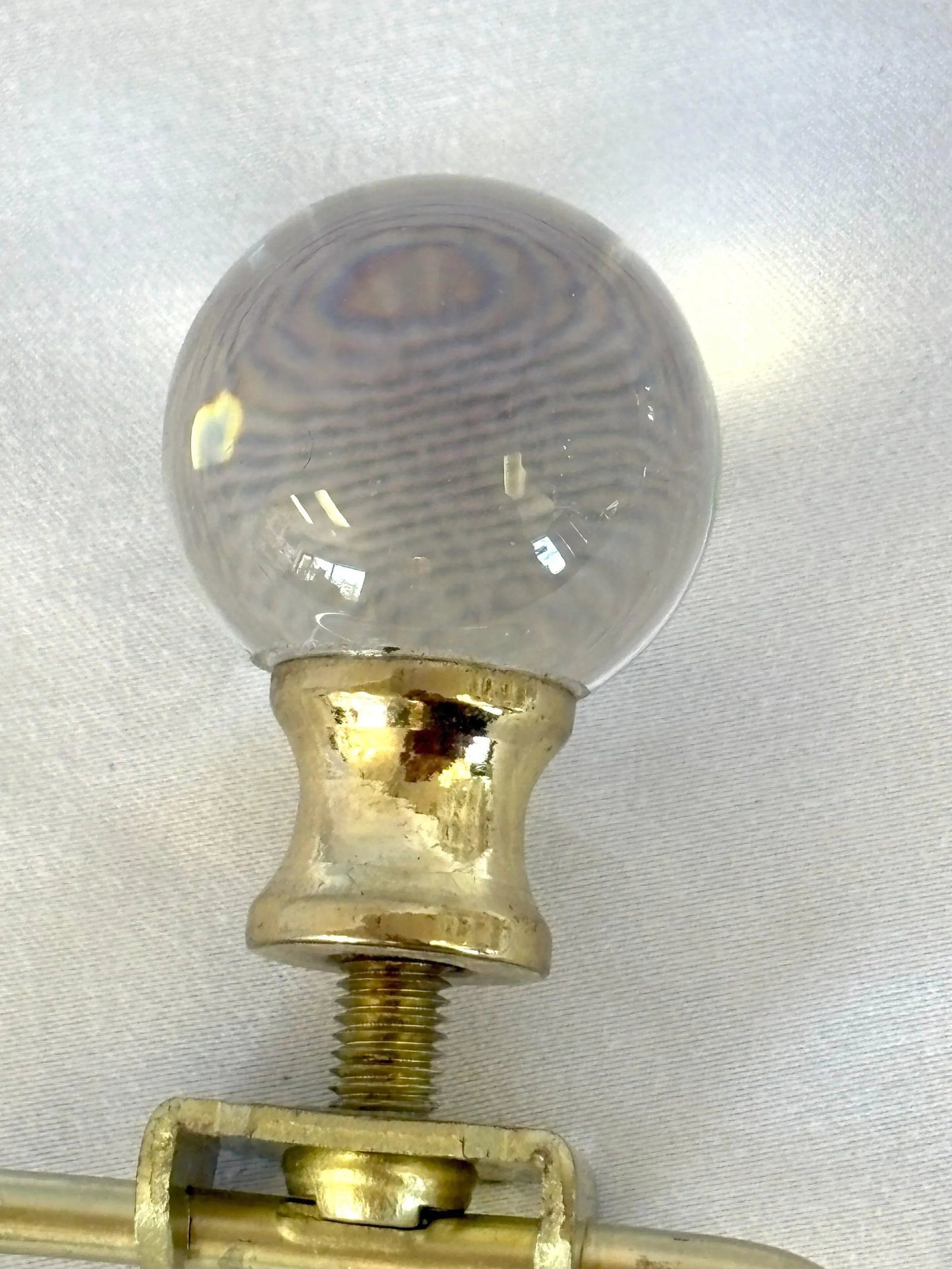Vintage Blanc De Chine Reticulated Porcelain Lamp on Lucite Base - 8