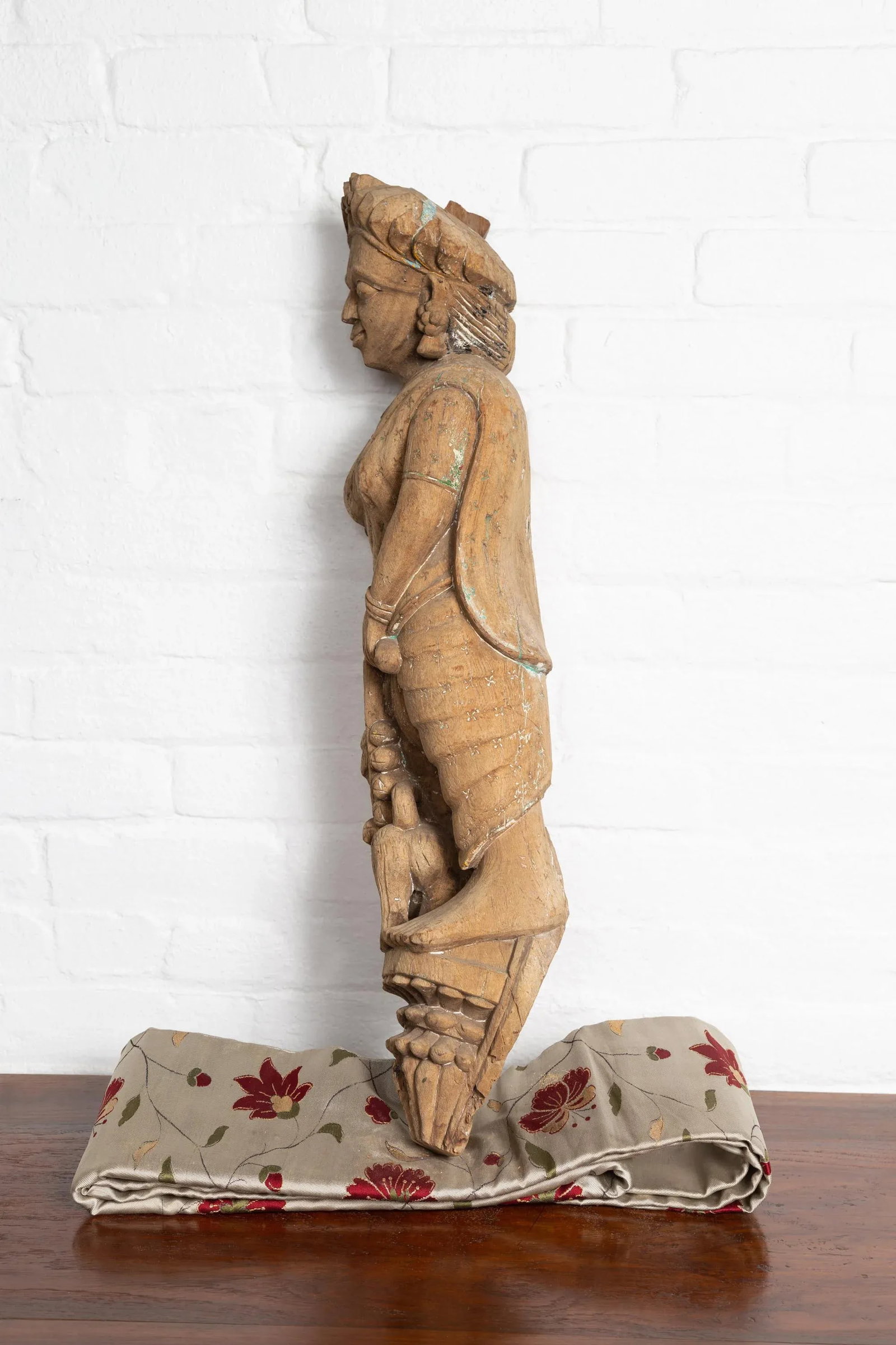 Indian Gujarat Hand Carved Temple Carving Statue Depicting a Woman and a Feline - 4